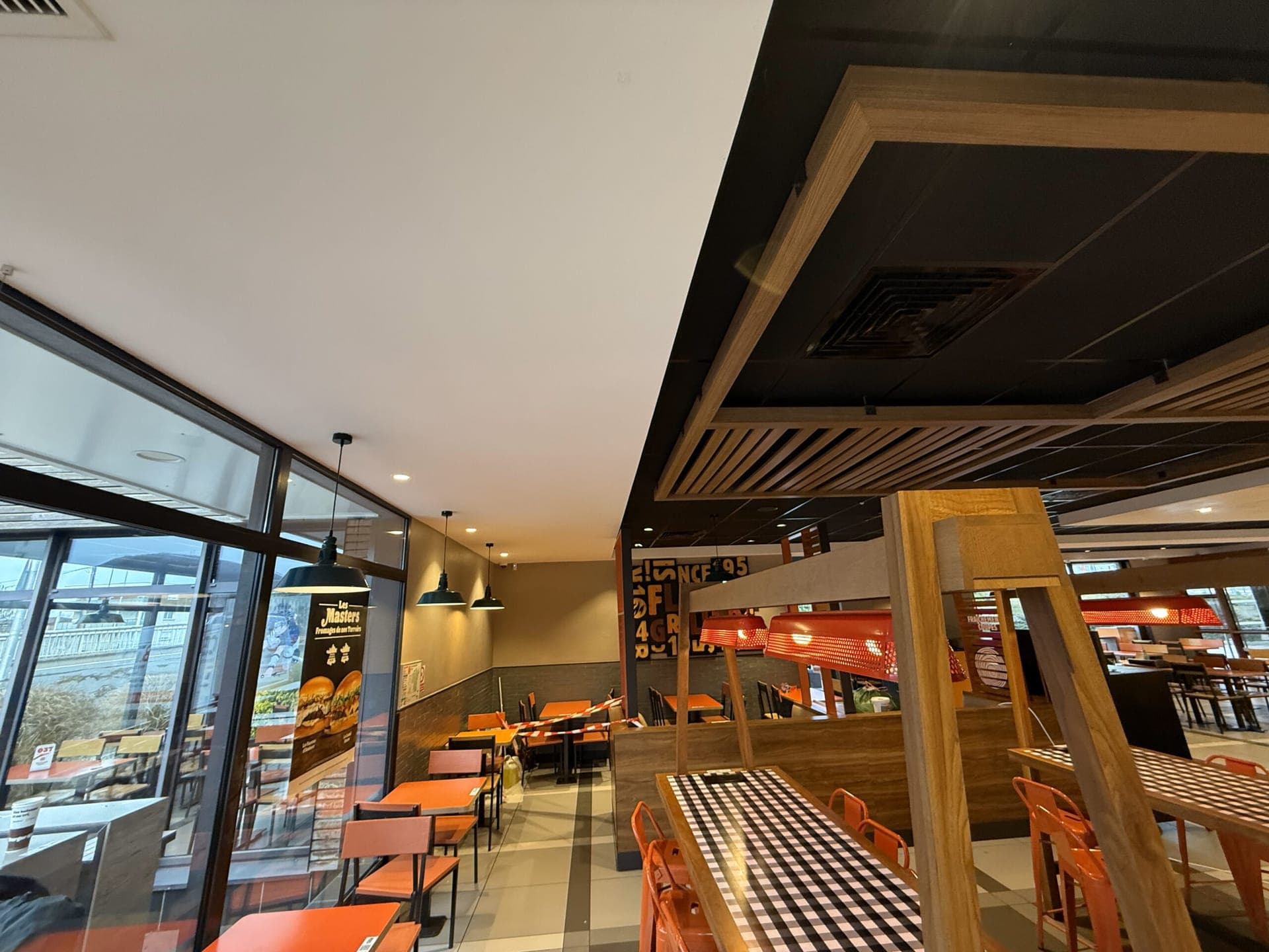Détail aménagement Burger King Annemasse 3
